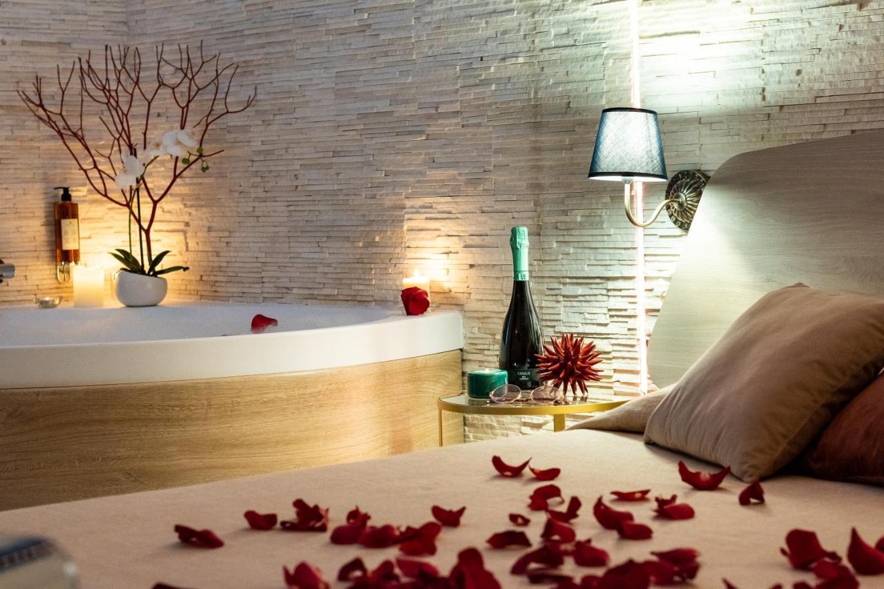 Lucenova Suite Guest-House カリアリ エクステリア 写真
